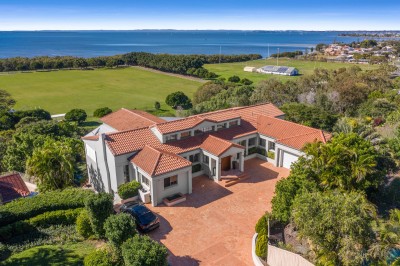 Property in Wynnum - $1,800 Weekly