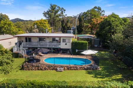 4 Alexandra Street, Kenilworth, QLD 4574