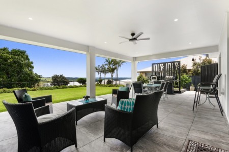 55 Palm Street, Maleny, QLD 4552