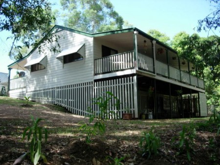 70 Sutton Street, Brooloo, QLD 4570