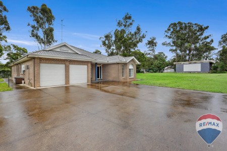 35 GRAYS LANE, Cranebrook, NSW 2749