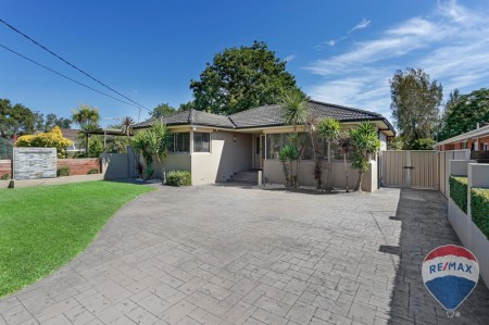 9 & 9A COSGROVE CRESCENT, Kingswood, NSW 2747