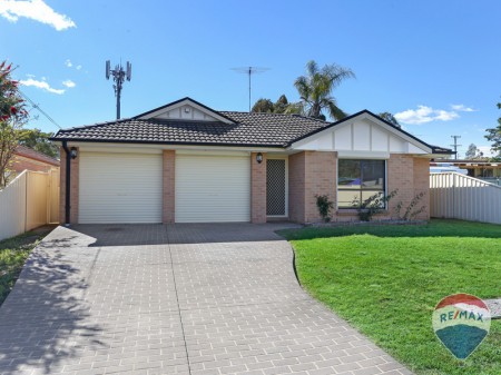 4 Bataan Place, Lethbridge Park, NSW 2770