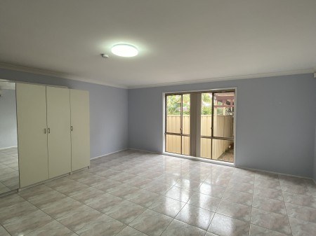 10A FLORIBUNDA AVENUE, Glenmore Park, NSW 2745