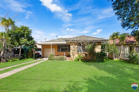 4 HOPE STREET, Penrith, NSW 2750