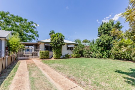 38 Leavers Street, Dubbo, NSW 2830