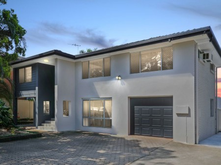 21A Charles Street, Birkdale, QLD 4159