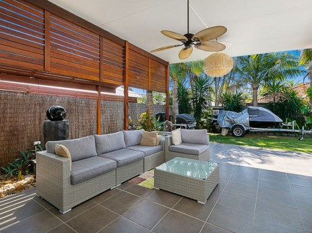 15 Walnut Court, Birkdale, QLD 4159