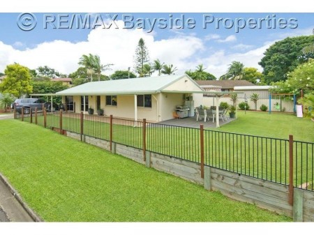 6 St Andrew Avenue, Birkdale, QLD 4159