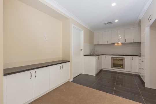 Property in Lavington - U3: $170,000, U8: $170,000