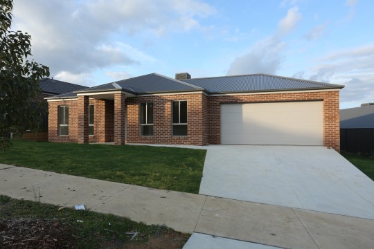 Property in Thurgoona - Leased for $400
