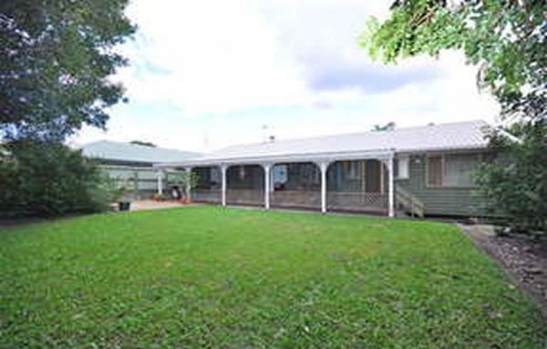 Property in Coopers Plains - Leased
