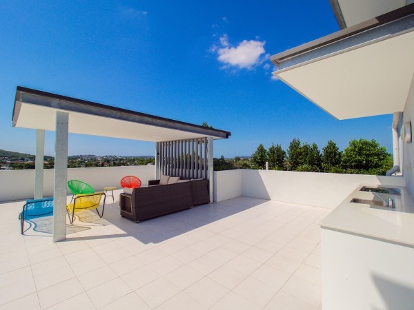 Property in Upper Mount Gravatt - $599,000 +