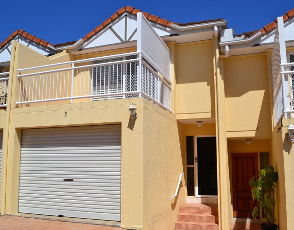 Property in Highgate Hill - Sold