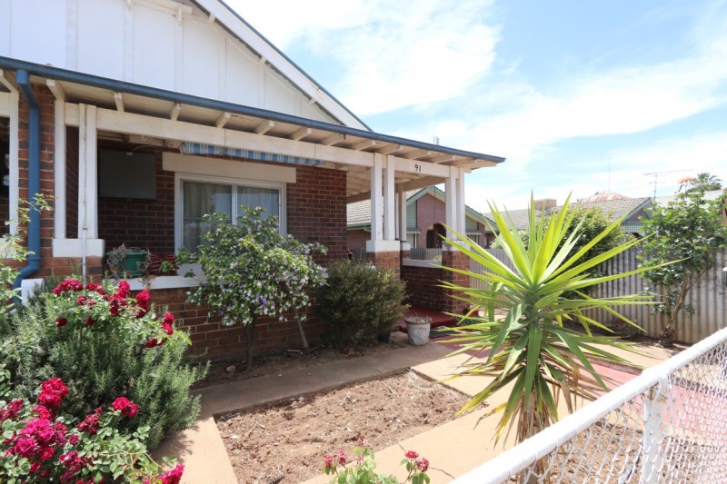 91a Loftus Street, Temora > Miller & James Real Estate