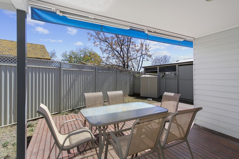 88 19 51 Warral Road Broadlands Gardens Estate Tamworth Burke