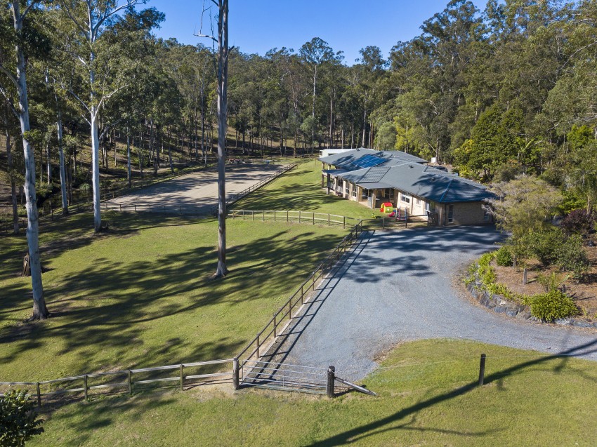 17 Whittings Road Guanaba Tony Judd Real Estate Paradise Point