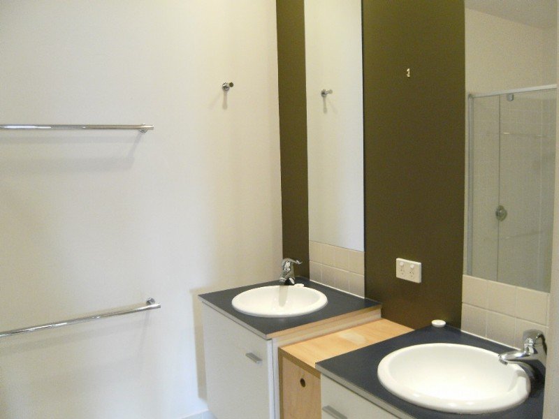 Real Estate in Robina