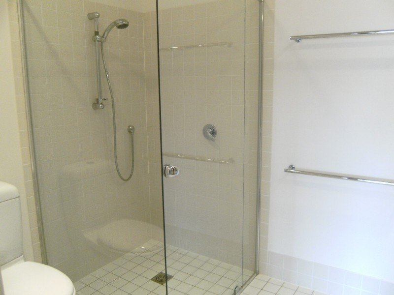 Real Estate in Robina
