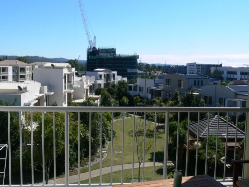 Real Estate in Robina