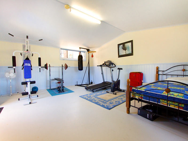 Real Estate in Helensvale