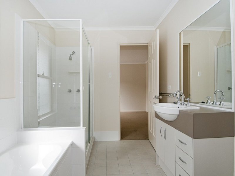 Real Estate in Biggera Waters