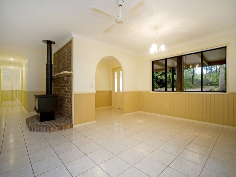 Real Estate in Maudsland