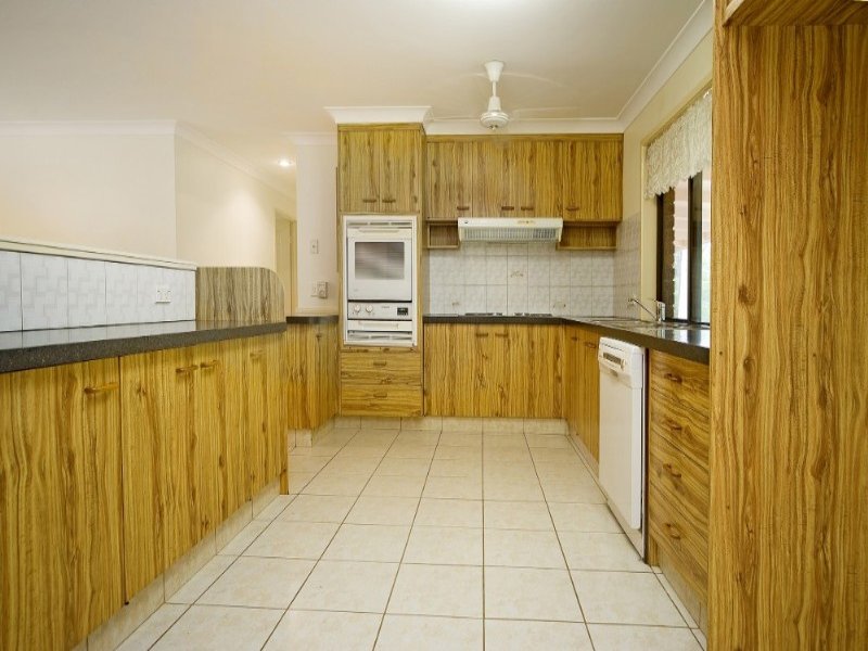 Maudsland real estate Sold