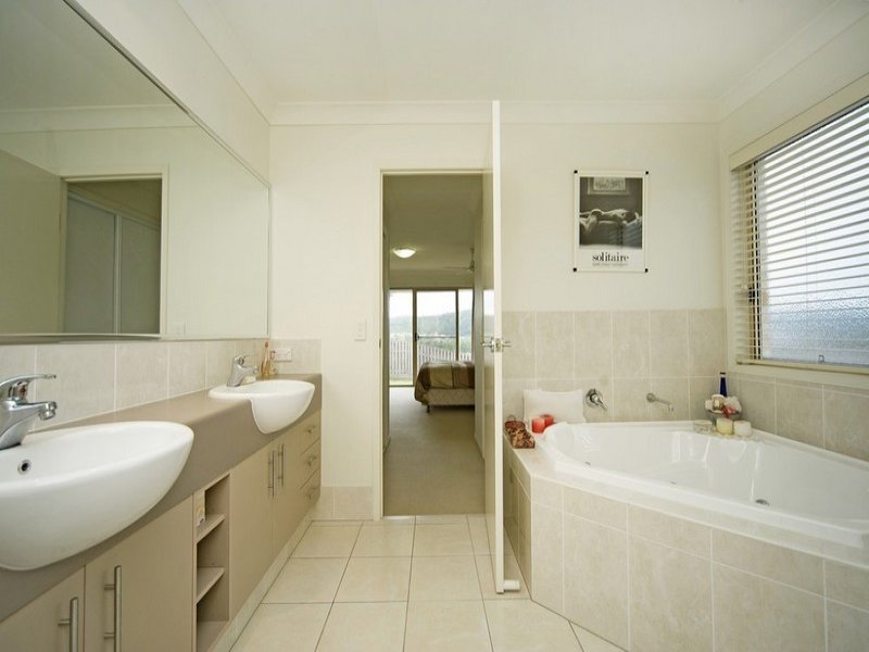 Real Estate in Pacific Pines