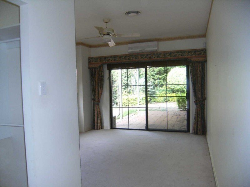 Real Estate in Hope Island