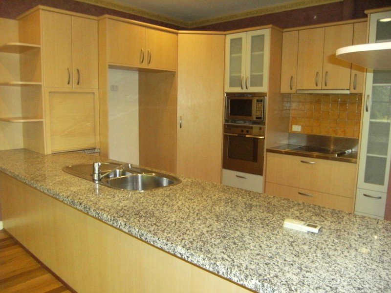 Real Estate in Hope Island