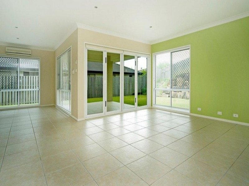 Open for inspection in Maudsland