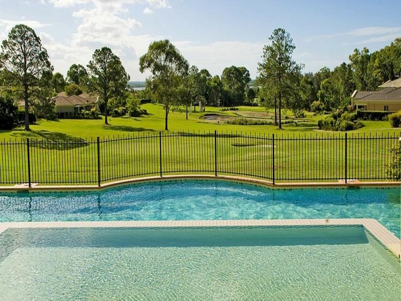 Real Estate in Coombabah