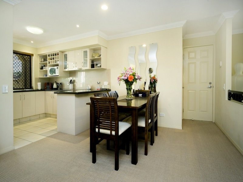 Real Estate in Coombabah