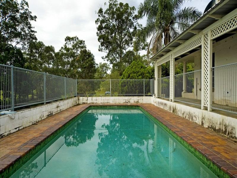 Real Estate in Maudsland