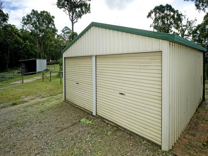 Real Estate in Maudsland