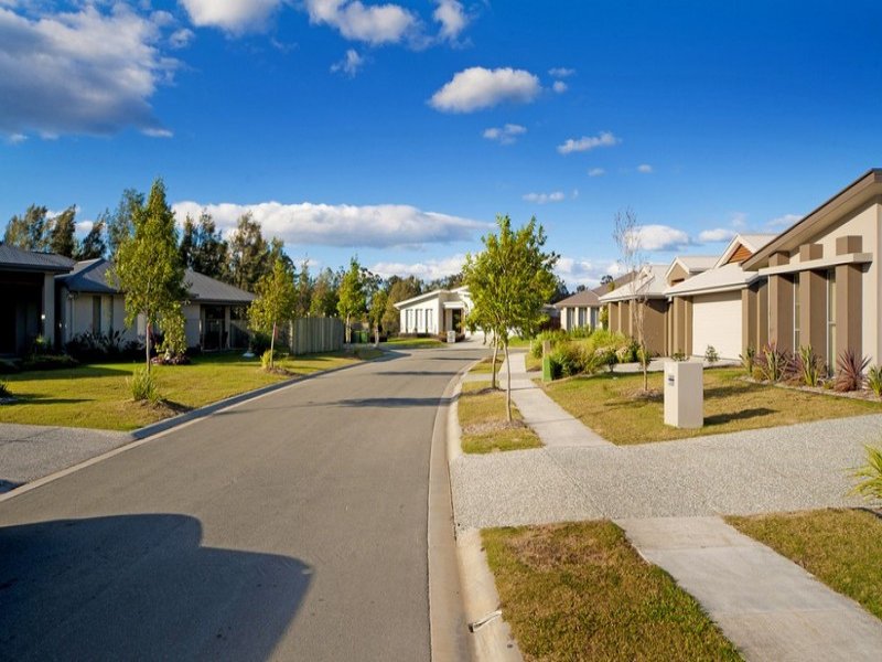 Real Estate in Helensvale