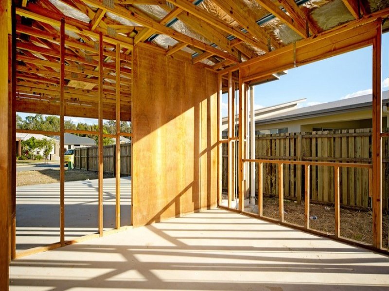 Real Estate in Helensvale