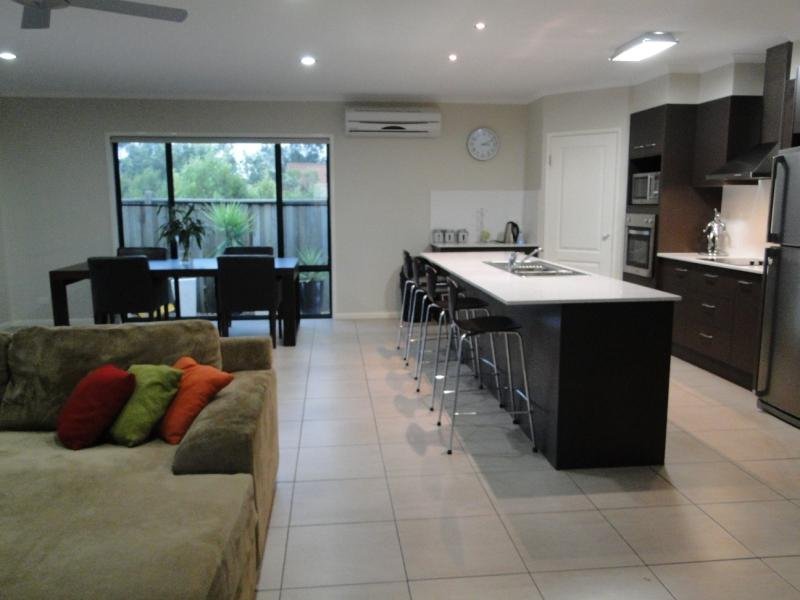 Real Estate in Helensvale
