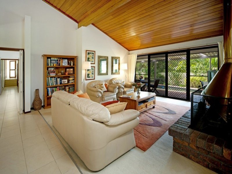 Real Estate in Helensvale