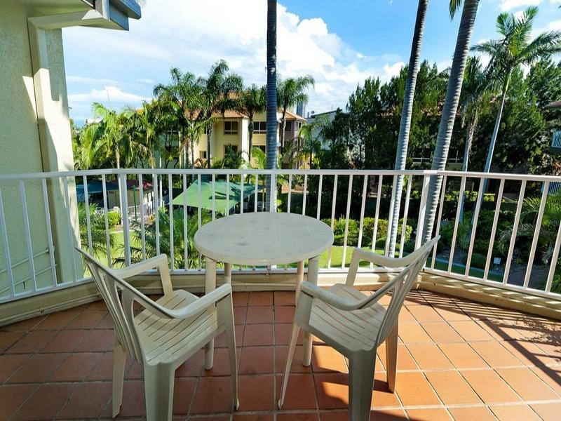 Real Estate in Runaway Bay