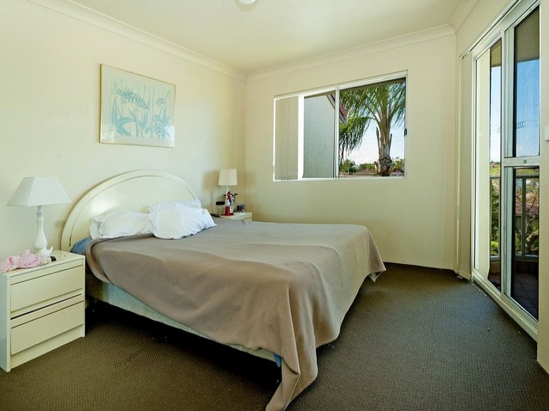 Real Estate in Runaway Bay