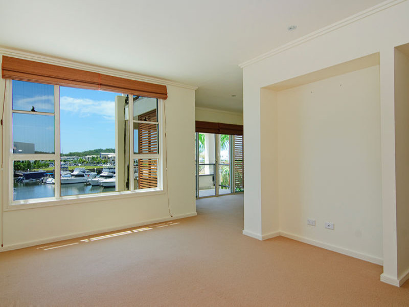 Real Estate in Coomera Waters