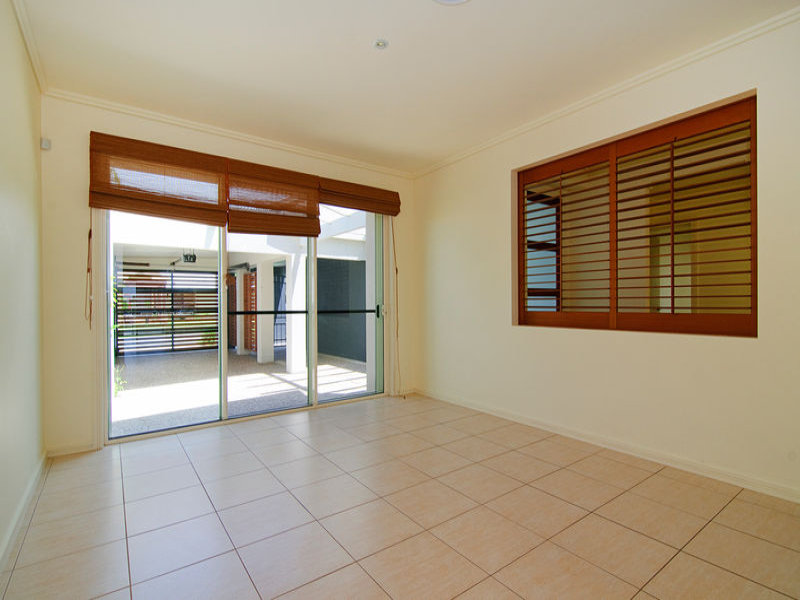 Real Estate in Coomera Waters