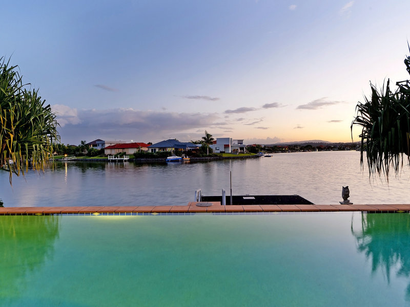 Real Estate in Helensvale
