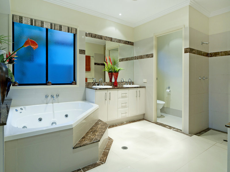 Real Estate in Helensvale