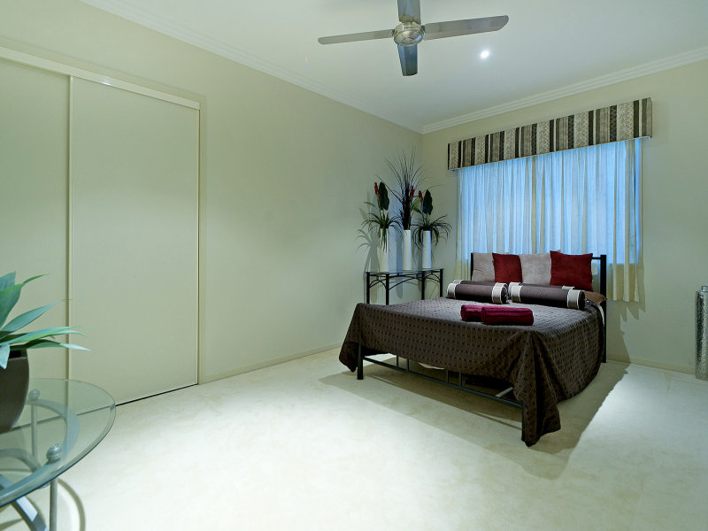 Open for inspection in Helensvale