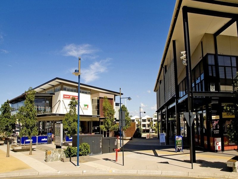 Real Estate in Coomera Waters