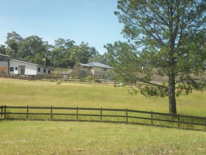 Maudsland real estate Sold