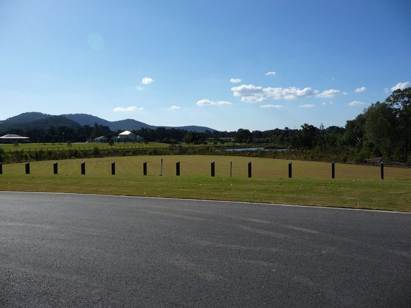 Real Estate in Maudsland